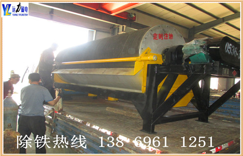 鐵礦磁選機(jī)，鐵礦磁選機(jī)競(jìng)爭(zhēng)實(shí)力強(qiáng)勁_(tái)多少錢(qián)_新疆鐵礦磁選機(jī)競(jìng)爭(zhēng)實(shí)力強(qiáng)勁能提高多少品位